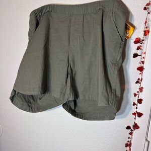 Carhartt Green Cargo Shorts Relaxed Fit Mid-Thigh